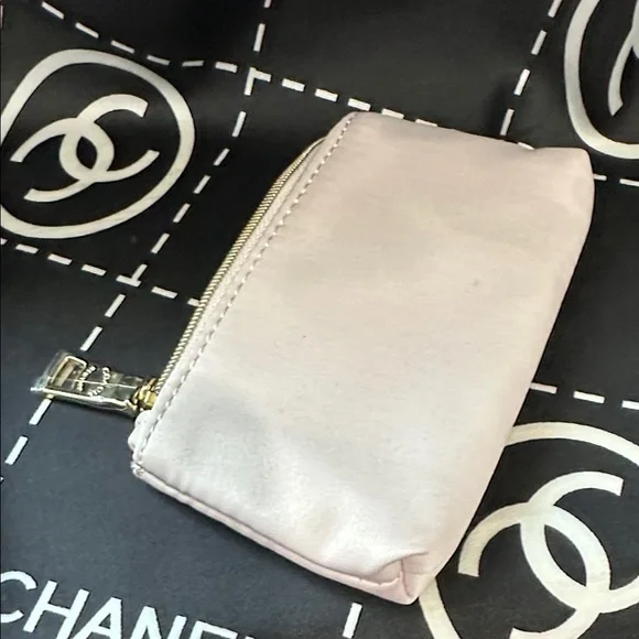 Coach Women's Light Pink Cosmetic Case - Picture 4 of 8